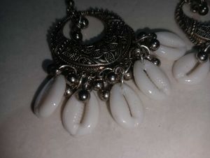 Silver Pearl Earrings
