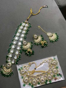 Green Kundan Jewellery Set