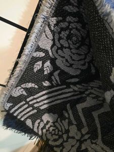 Stylish Blue Scarf woolen