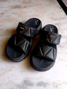 Chunky Slides🦋