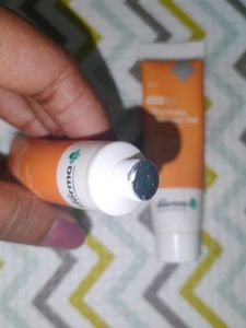 Sealed Derma Co Spf60+++ Sunscreen + Freebie Sunscreen