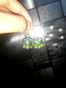 Earings