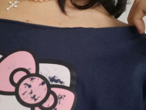 Hello Kitty Crop YK2 offshoulder T Shirt