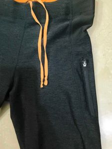 H &amp; M Active Wear Capri