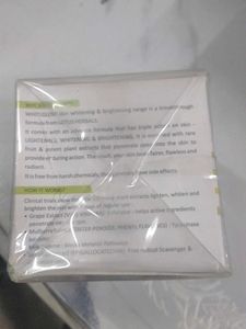 Lotus Herbals Whiteglow Gel Creme