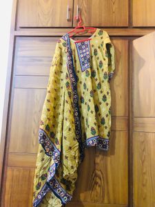 Floral Print Pakistani Kurti