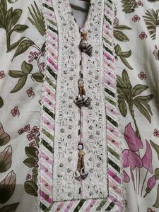 Women Floral Printed Cotton Kurta with Pants