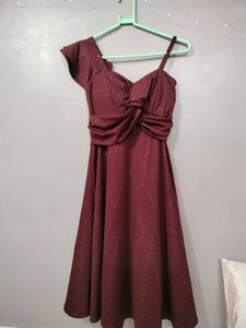 MAROON ONE SHOULDER PARTY DRESS
