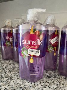 Sunsilk Oil Blends Frizz Smooth Shampoo with Argan