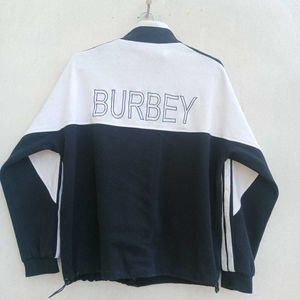 Branded Zipper Upper (M)