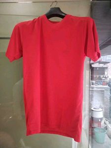 4 Combo T- Shirt : 1 GYM ; Football ; 2 Casual