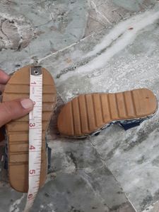 Kids sandal