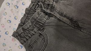 Grey Strechable Jeans