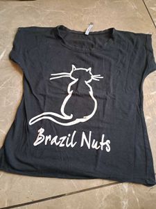 Simple Black Tshirt With A Cute Cat Printed🖤🐈‍⬛