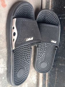 Sporty Black Massage Slides