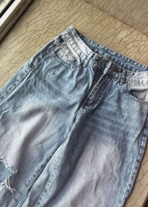 Ripped Denim Baggy Jeans
