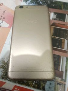 vivo Y53 smart phone