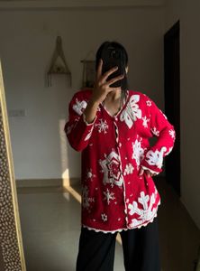 CLASSICS RED SNOWFLAKES PEARL DESIGN CARDIGAN