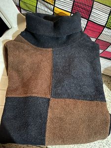Color Block Turtleneck Sweater