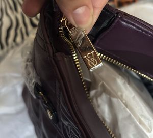 Fixed Price Brand New VS Logo Tote