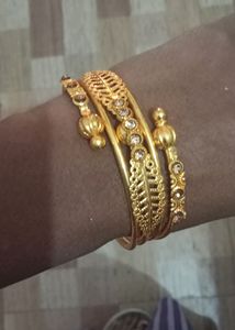 gold plated 2 picess kadha
