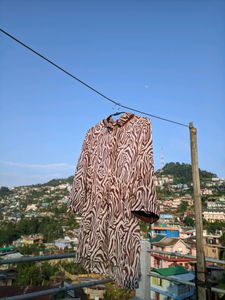crocodile brand leopard print top