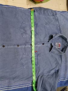 LEVI&#39;S DOUBLE POCKET GENTLY USED DENIM SHIRT.