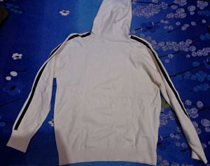 Hoodie sweater