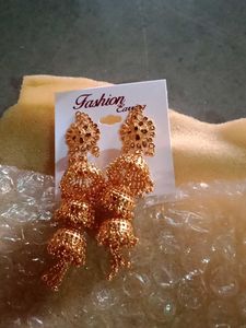 Elegant Gold Jhumka Earrings