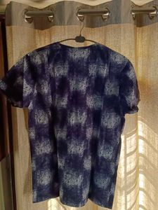 Unique Pattern T-shirt