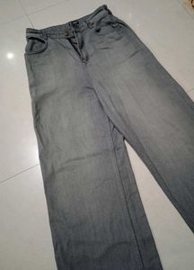 Baggy Grey Jeans