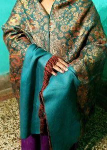 SHAWLS