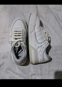 Red Tape White Mid-Top Sneakers