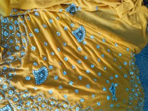 havey party wear saree