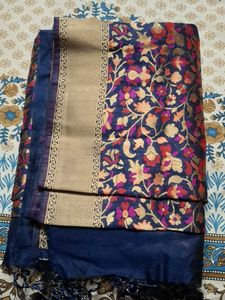 Elegant Floral Poshmina Silk  Banarasi Saree