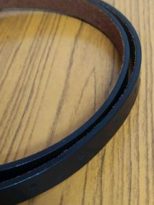 Versatile Black Sleek Belt (Bold &amp; Classy)