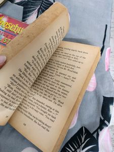 iR L Stine Goosebumps The Night Of Living Dummy