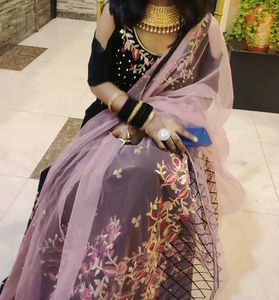 I&#39;m Selling A Gorgeous Lehenga