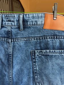 Stylish Light Wash Jeans