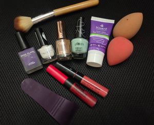 Makeup & Nail Polish Lot With Two Freebie💕💫🤌🏻