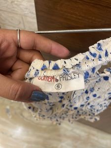 Cute Blue &amp; White Crop Top