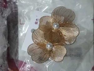 Golden Flower Pearl Earrings