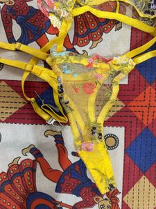 Floral Embroidery Underwire Garter Lingerie Set 🔥