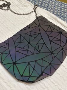 Baomi Luminous Sling Bag ✨✨🤌🏻