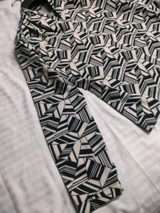 Stylish Printed Dress Shirt🤍