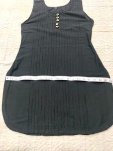 Black Sleeveless Tunic
