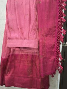 Elegant Pink Sari with Tassel Detail