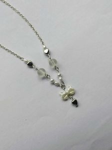 Y2K Bow Minimal Necklace