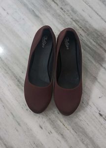 Tulips Brown Ballerinas Block Heels