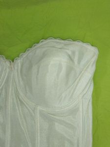 MADE IN HONGKONG CORSET WHITE